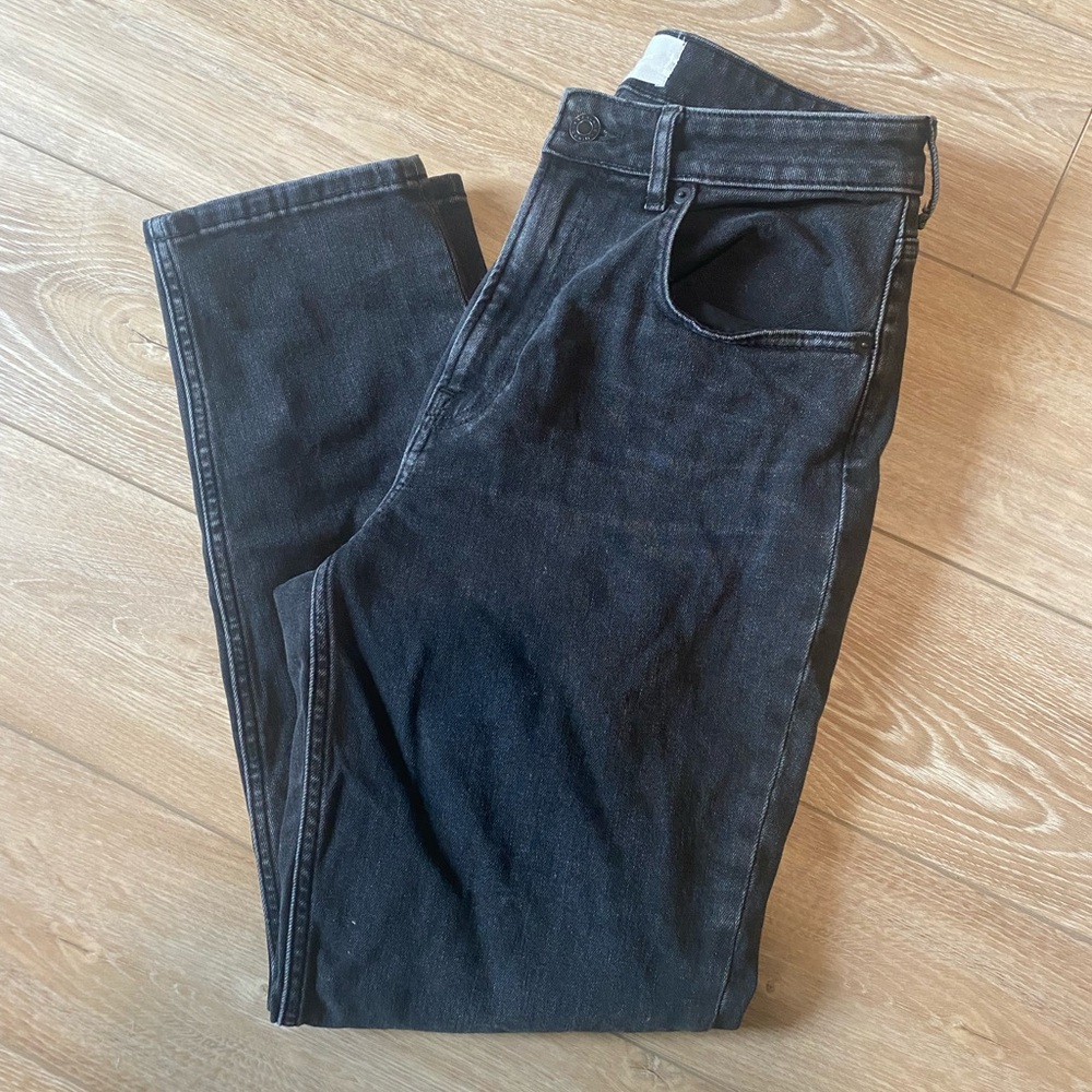 Everlane Curvy Cheeky Jean, Washed Black, Size 29